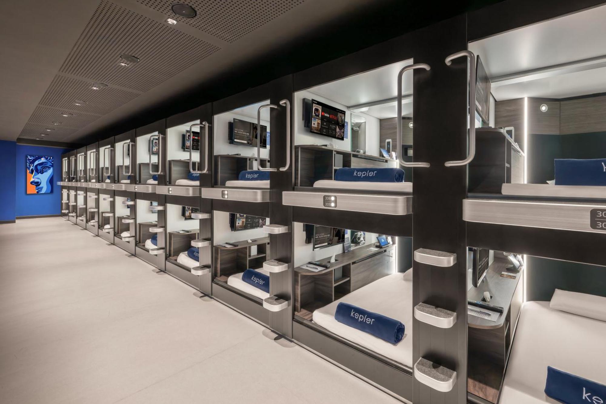 Kepler Club Kuala Lumpur Airport - Klia T1 Landside, Public Area Capsule hotel *